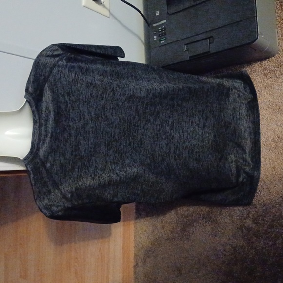 FREE Workout tee - Picture 3 of 4